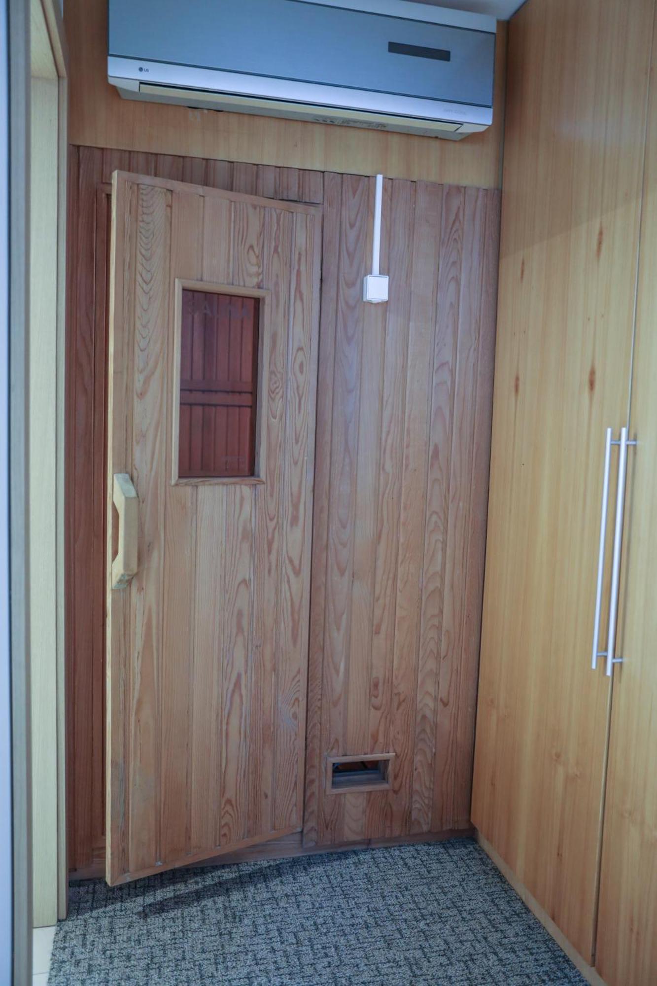 Studio Apartments Visit Point Сараєво Екстер'єр фото