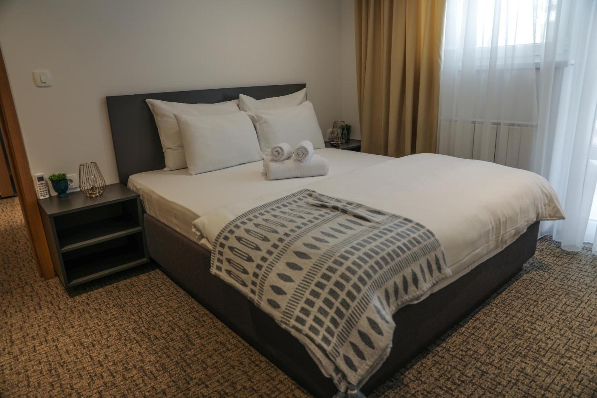 Studio Apartments Visit Point Сараєво Екстер'єр фото