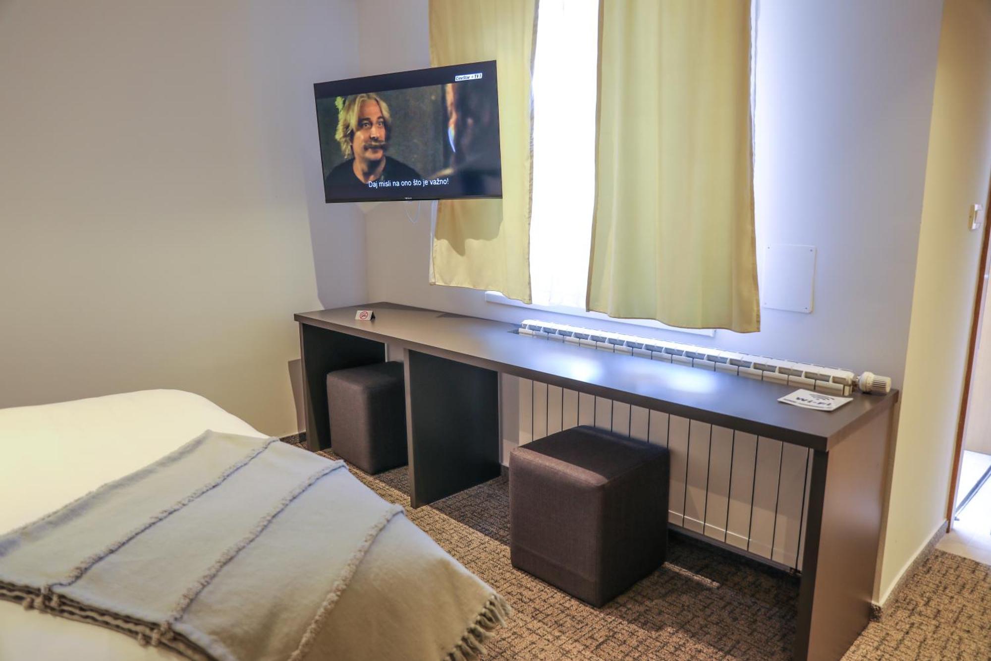 Studio Apartments Visit Point Сараєво Екстер'єр фото