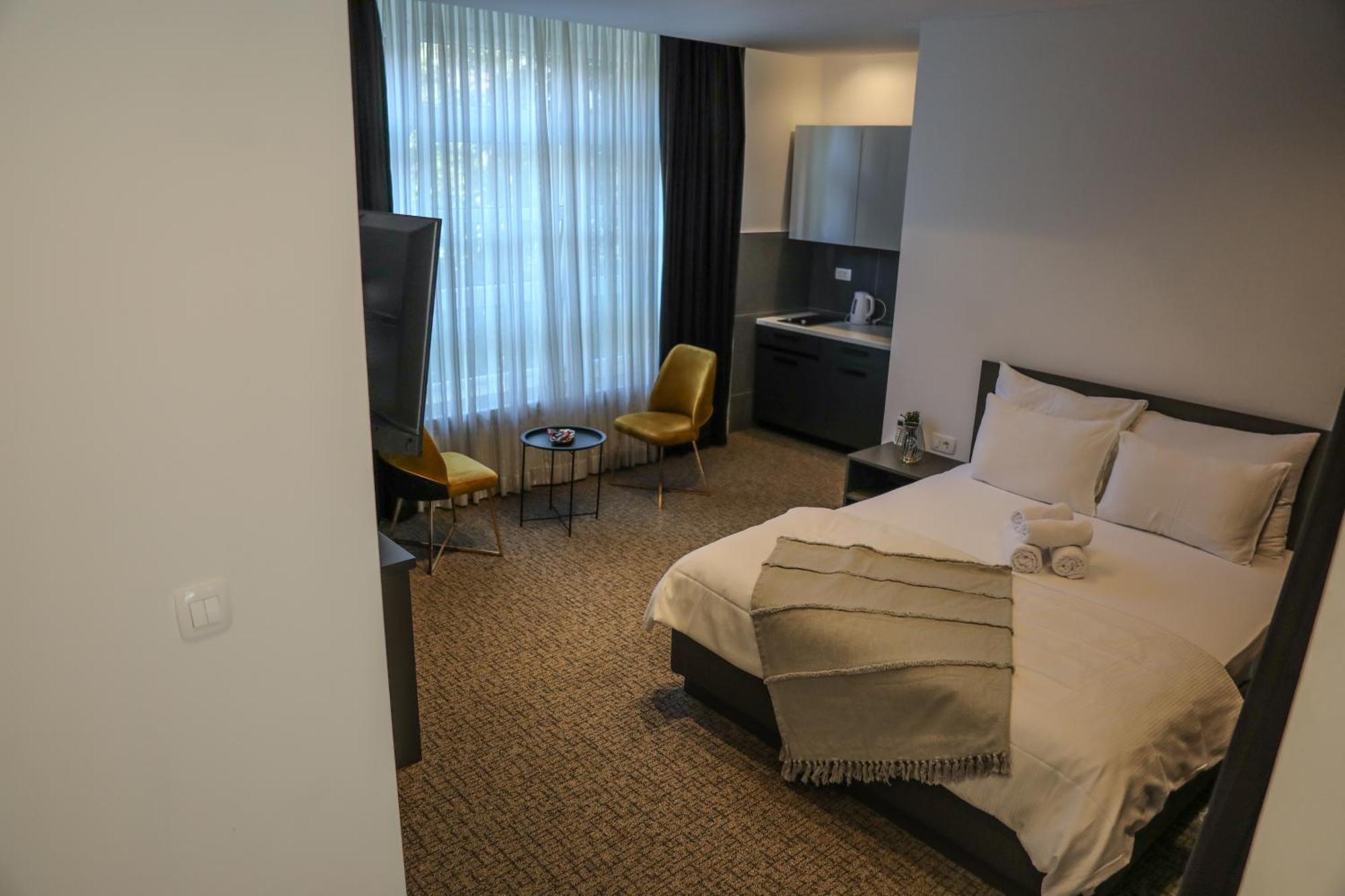 Studio Apartments Visit Point Сараєво Екстер'єр фото